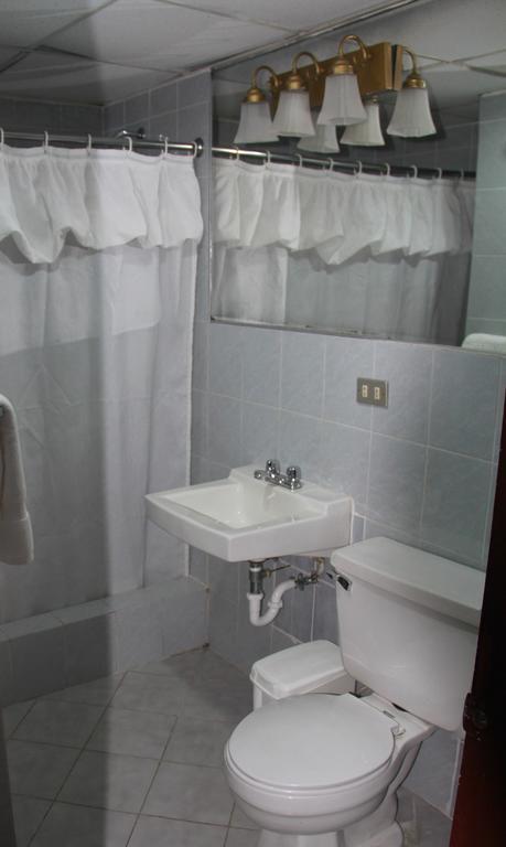Hotel La Torre Guayaquil Chambre photo