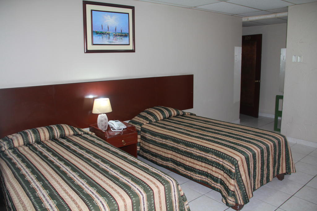 Hotel La Torre Guayaquil Chambre photo