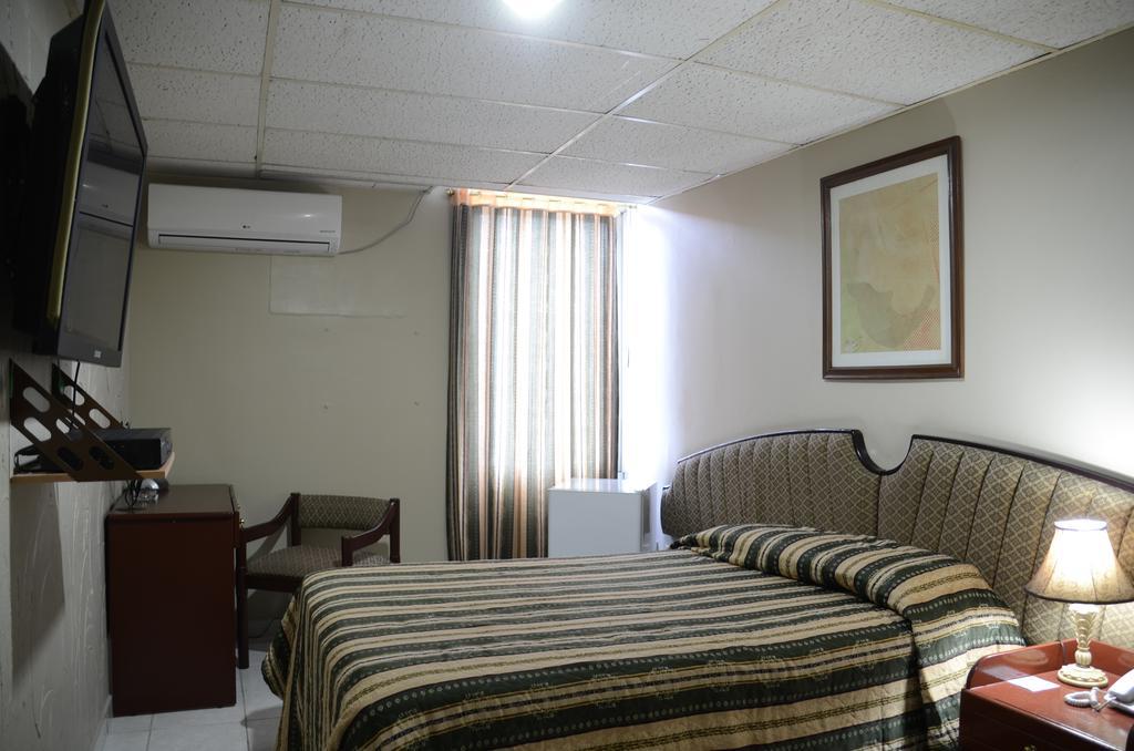 Hotel La Torre Guayaquil Chambre photo