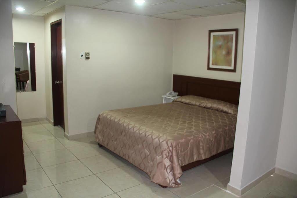 Hotel La Torre Guayaquil Extérieur photo